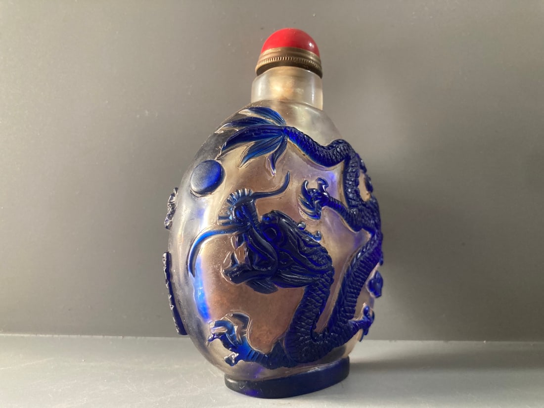 Old Peking Glass Dragon Snuff Bottle - 7