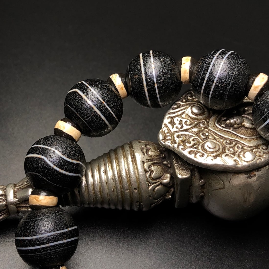 Old Tibetan Agate Bracelet - 4