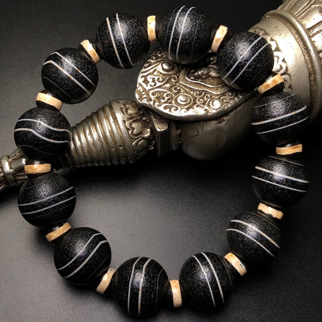 Old Tibetan Agate Bracelet - 8
