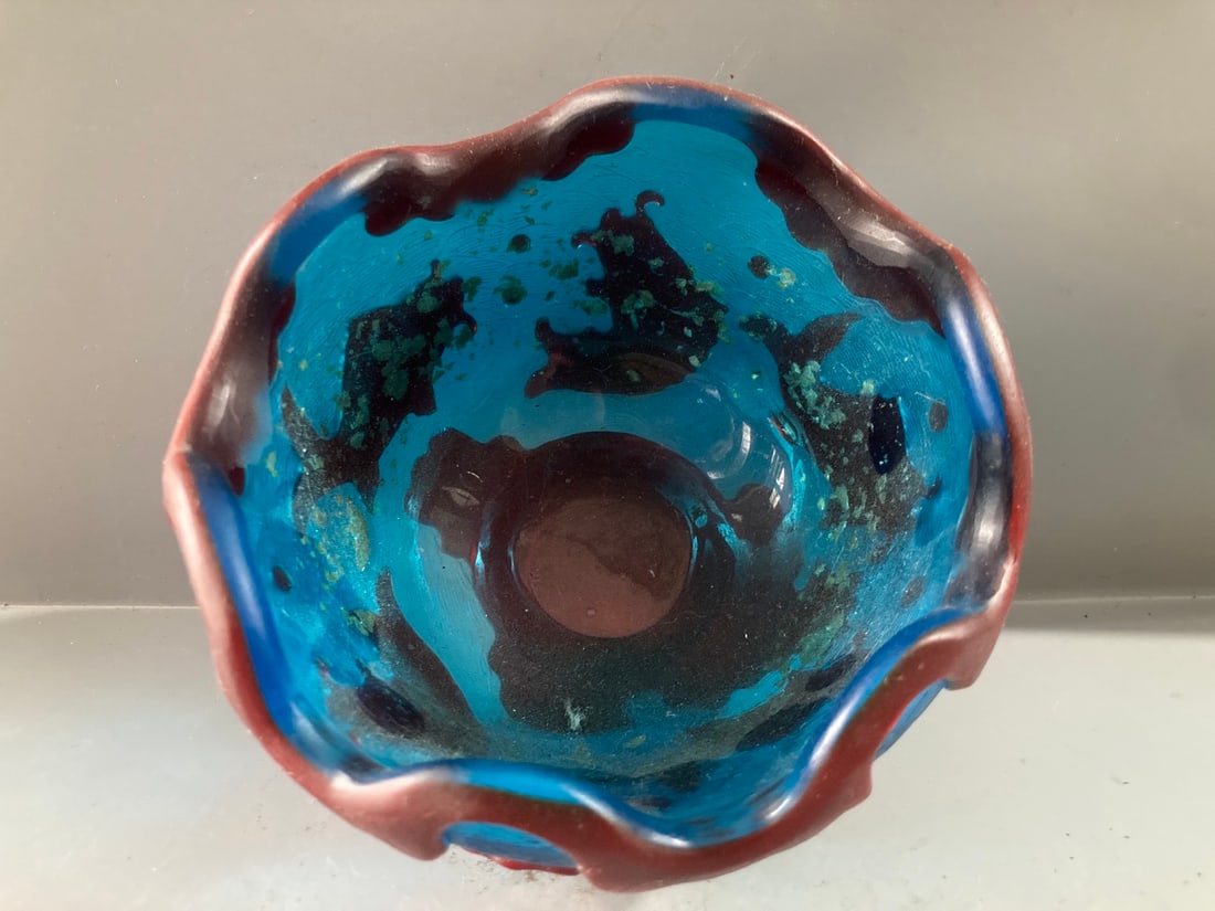 Old Peking Glass Brush Washer: Title: Old Peking Glass Brush Washer Origin: Chinese Date/Period: After1910 Materials: Peking Glass Dimensions: 120x80(mm) 4.72x3.15(inches) Reserve: $299.00 Shipping: Domestic: Shipping rates are