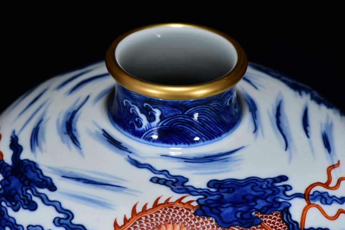 Gilt Gold Iron Red Glaze+Blue and White Porcelain Dragon Vase w Yongzheng Mark - 4