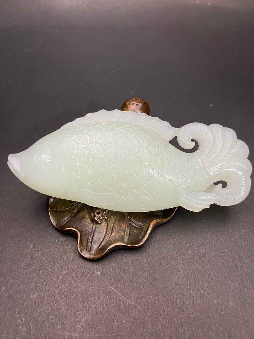 Hetian Jade Hand Carved Fish Pendnat - 3
