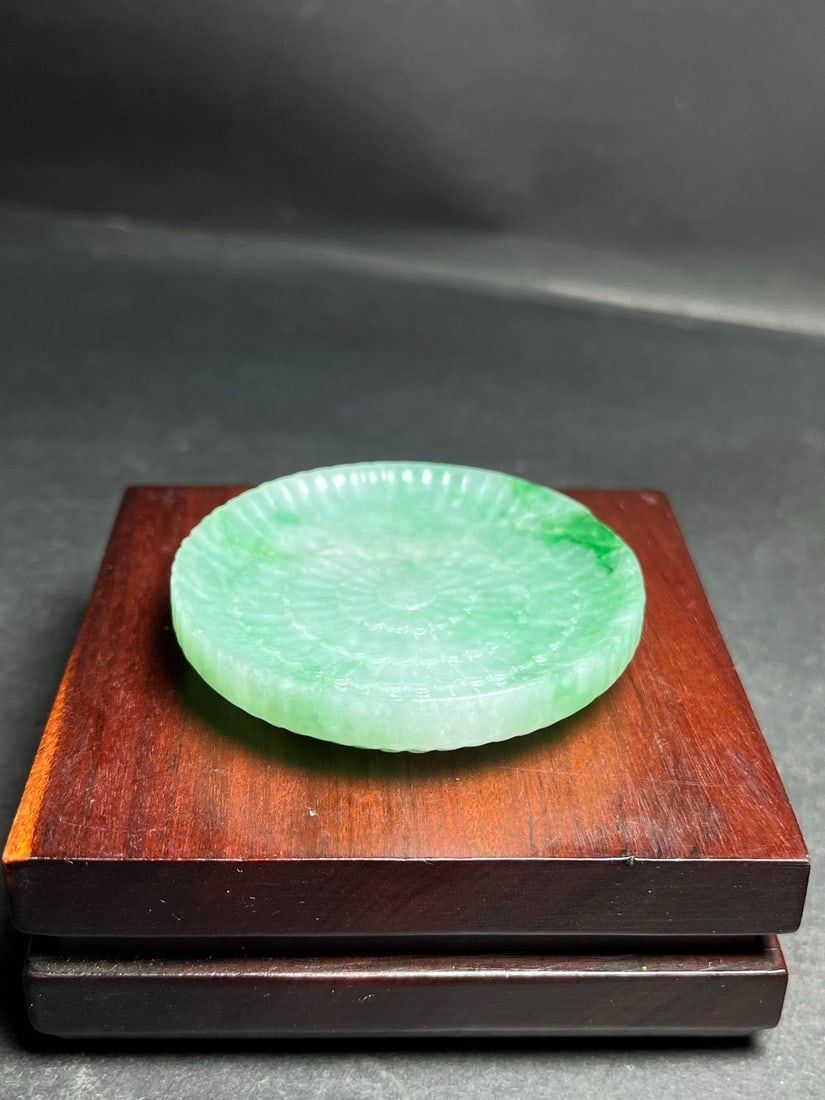 Green Jadeite Small Plate (1 of 9)