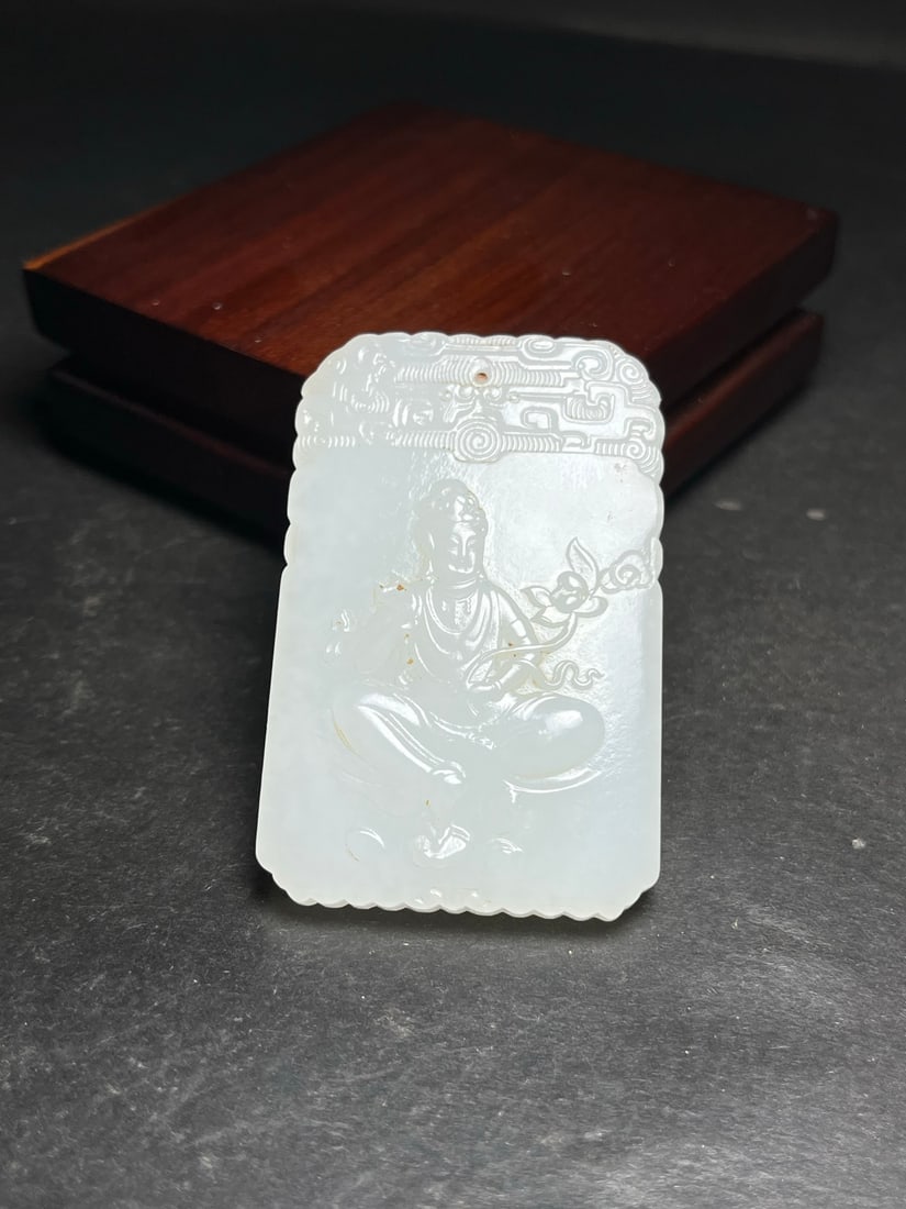 Old Hetian Jade Pendant - Kwan-yin (1 of 9)
