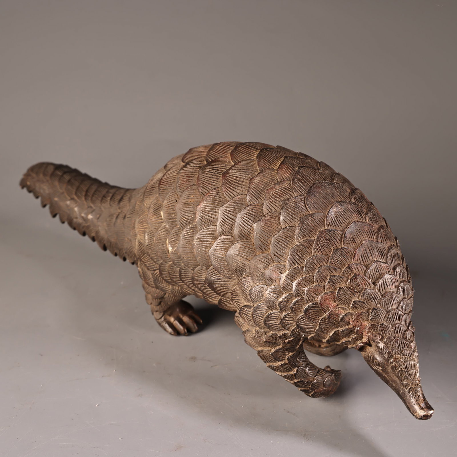 Old Bronze Statue - Manis pentadactyla - 3