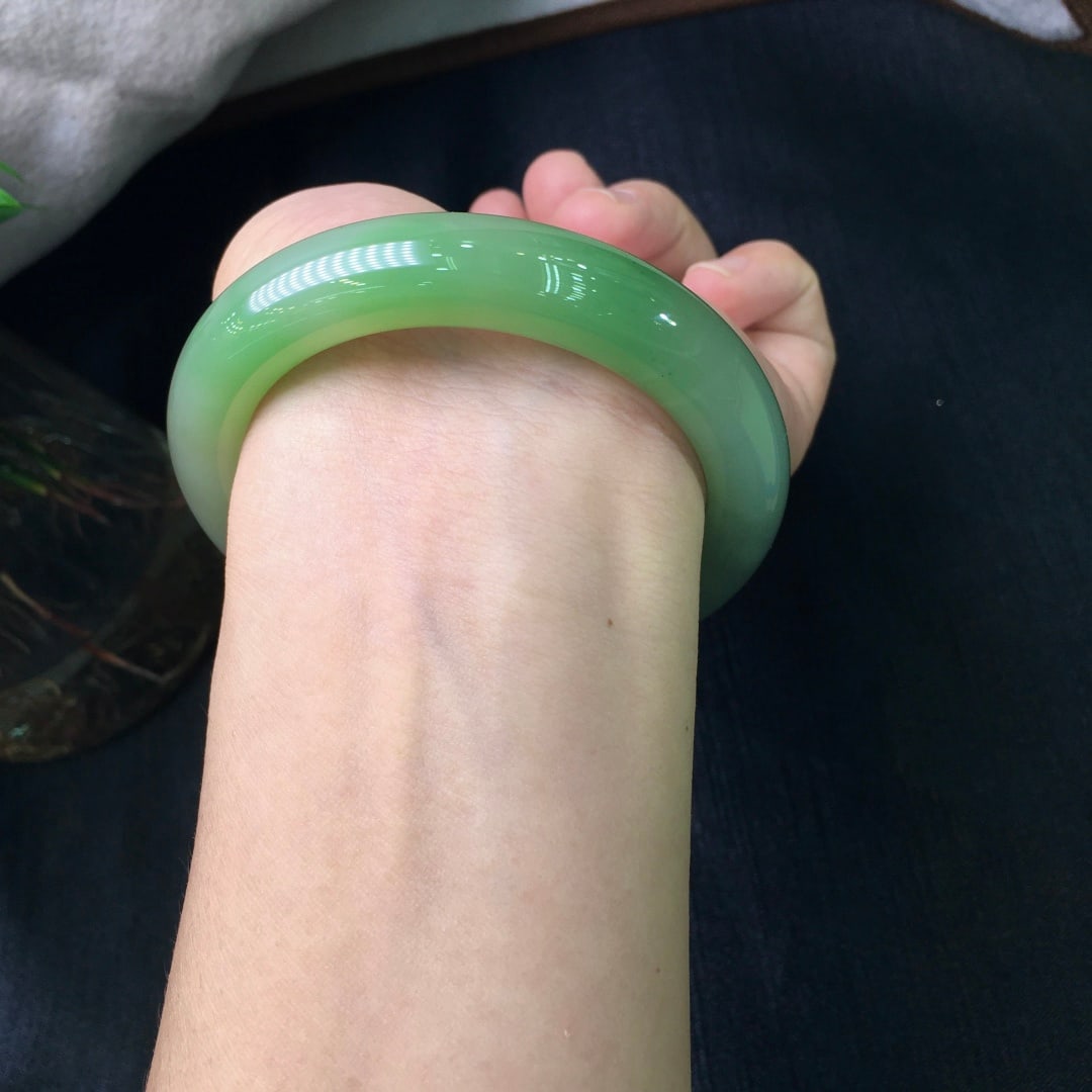 Inside Diameter 57mm Hetian Jade Bracelet - 6