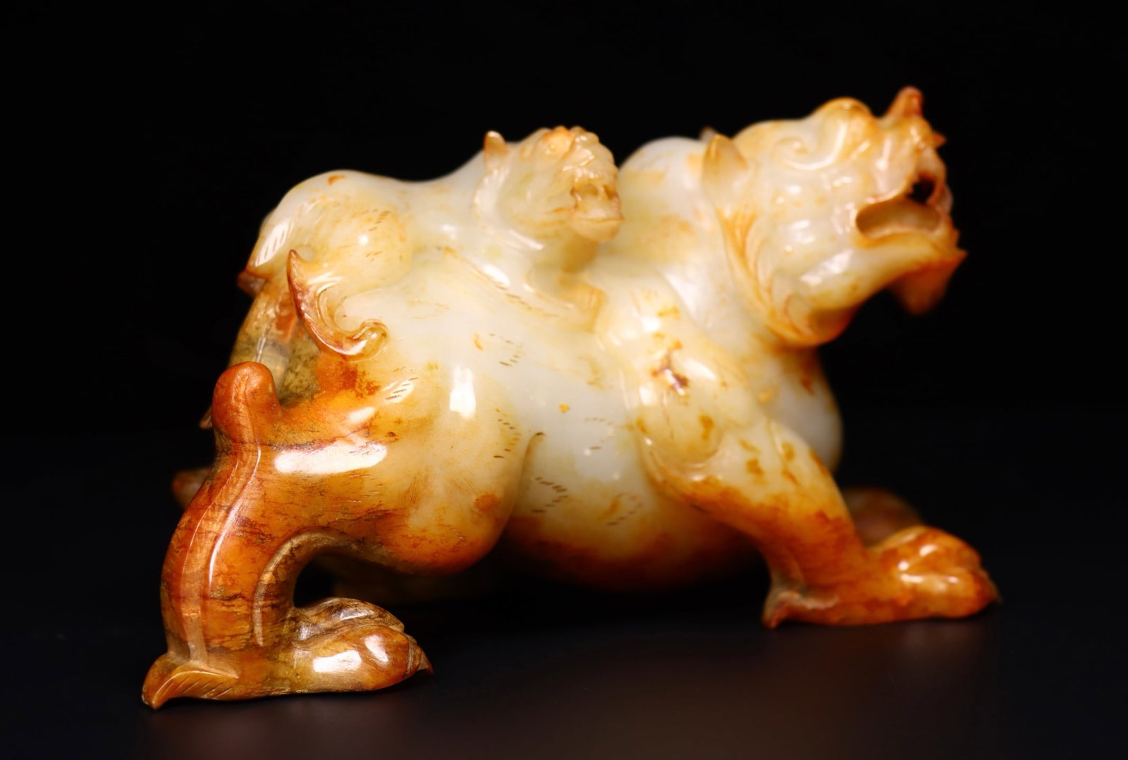 Vintage Hetian Jade Double Beast Statue - 3