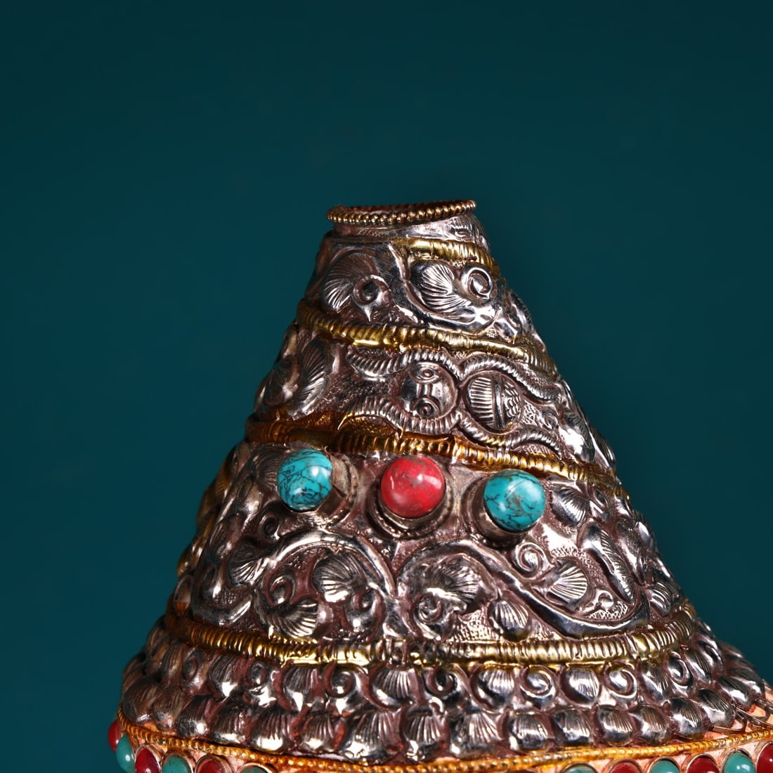 Tibetan Silver Inlay Shell & Gem Statue - 3