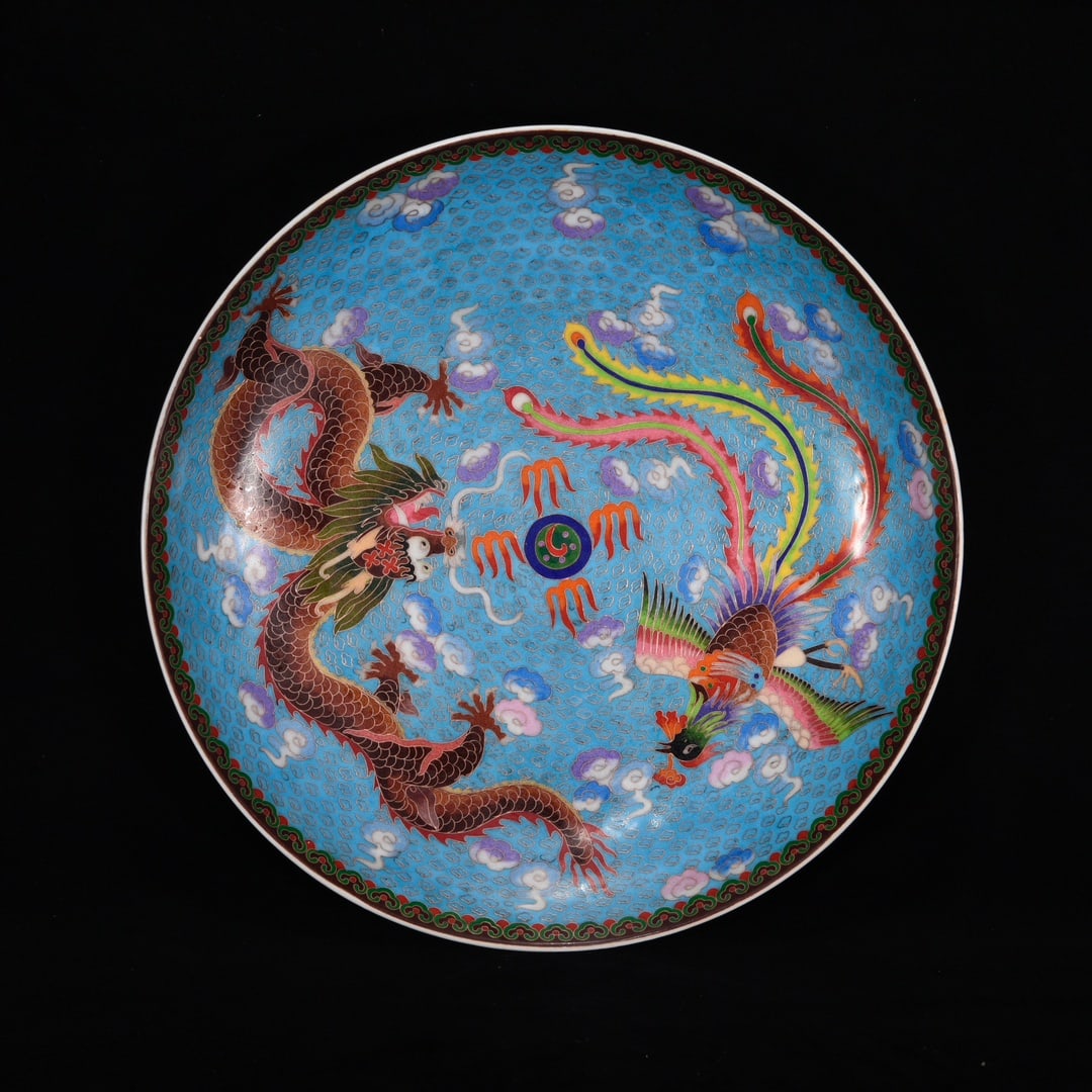 Old Bronze Enamel Dragon Phoenix Design Big Plate: Title: Old Bronze Enamel Dragon Phoenix Design Big Plate Origin: Chinese Date/Period: After1900 Materials: Bronze Enamel Dimensions: 440x82(mm) 17.32x3.23(inches) Reserve: $999.00 Shipping: Domestic: