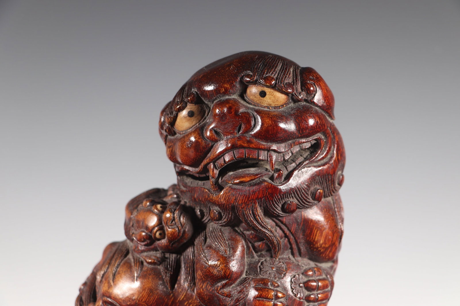 Vintage Bamboo Hand-Carved Statue w Fortune Lion - 4