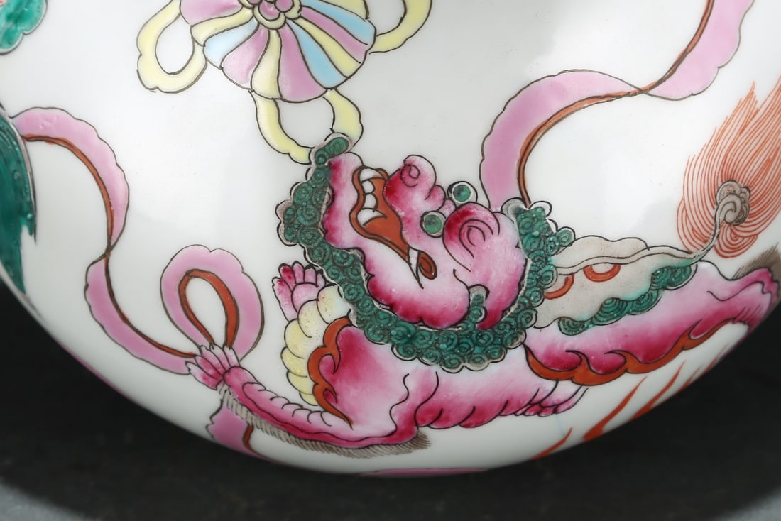 Porcelain Vase Famille Rose w Fortune Lion ,Qing Dynasty QianLong Mark - 7