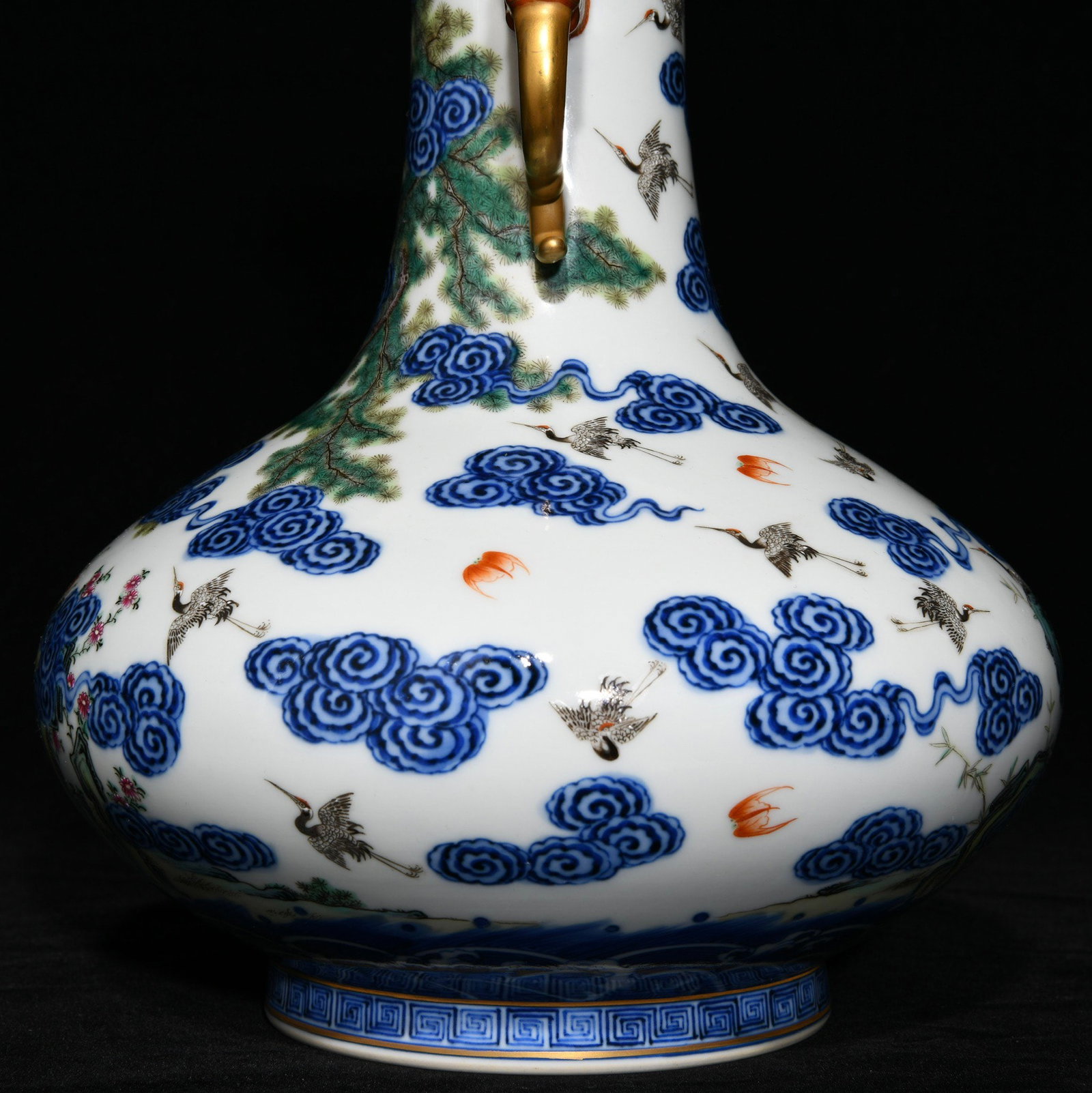 Porcelain Vase Gilt Gold Famille Rose + Blue And White Porcelain w Pine Tree & Crane ,Qing Dynasty - 7