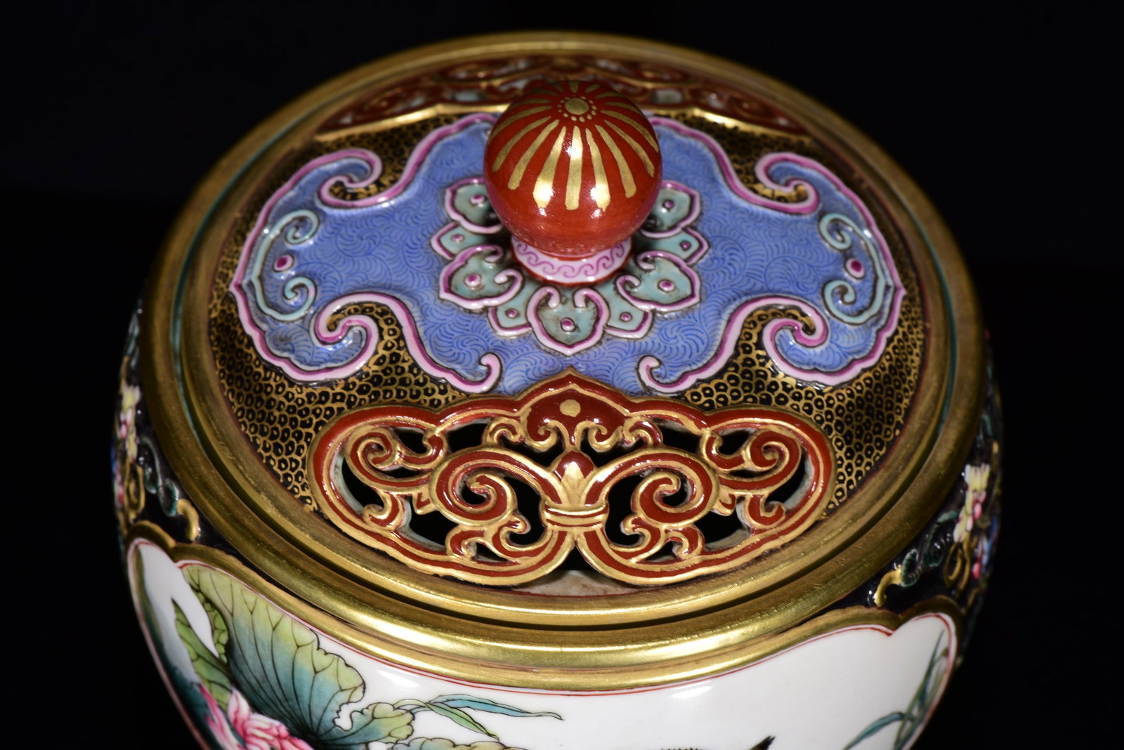 Porcelain Pot Gilt Edge Famille Rose w Flowers Bird ,Qing Dynasty QianLong Mark - 5
