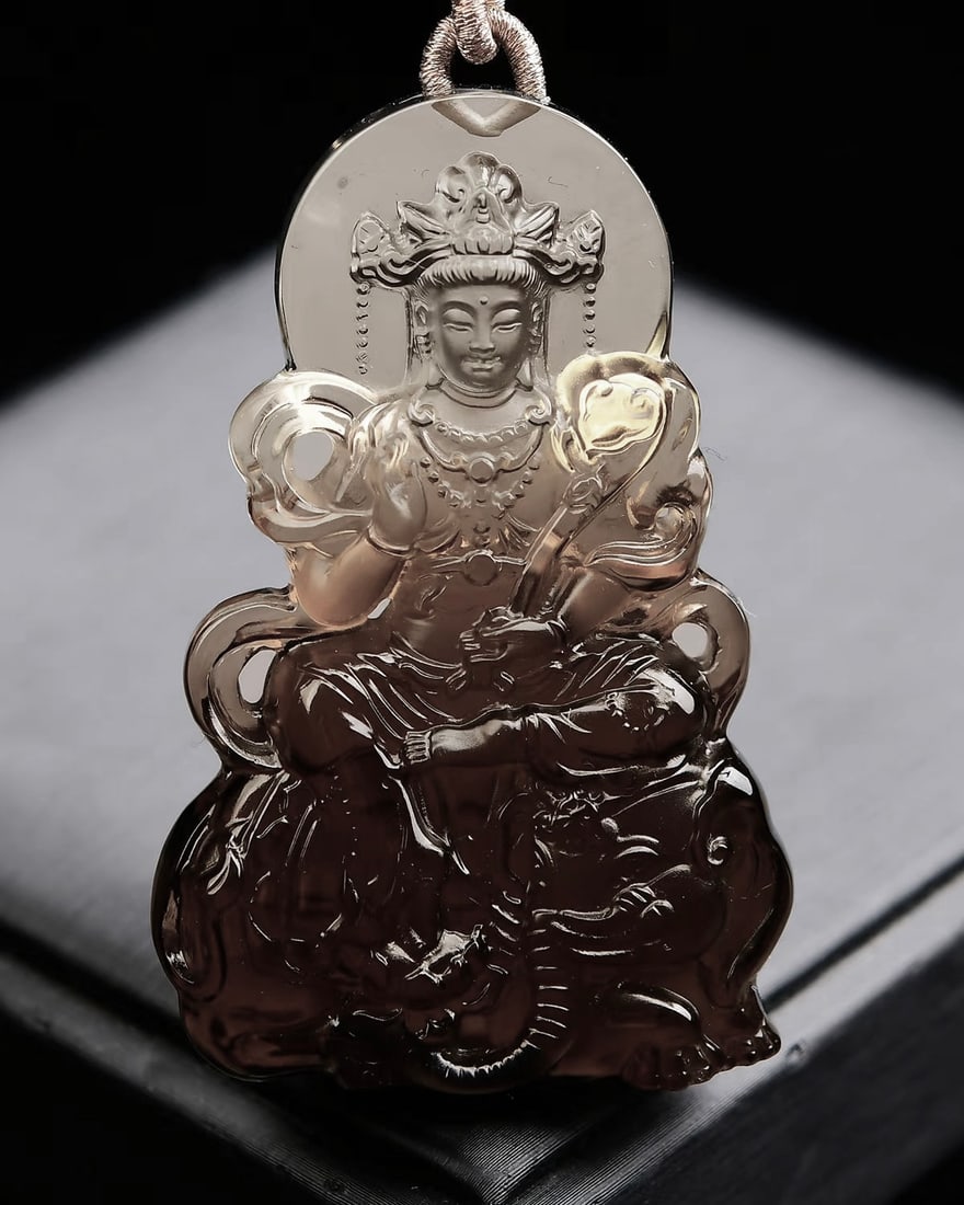 Citrine Hand-Carved Pendant w Samantabhadra: Title: Citrine Hand-Carved Pendant w Samantabhadra Origin: Chinese Date/Period: After2026 Materials: Crystal Dimensions: 62 x 40 x 15 (mm) 2.44 x 1.57 x 0.59 (inches) Weight: 0.19 lbs/ 88 g Reserve: