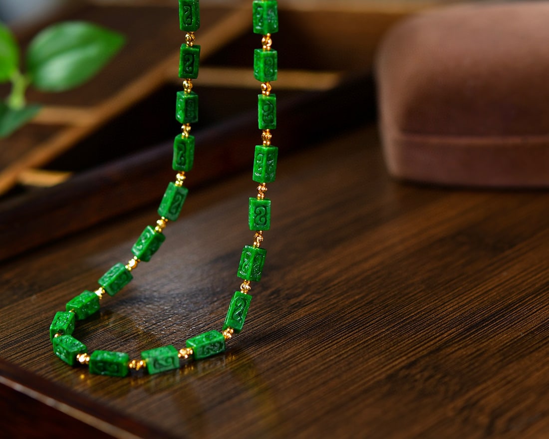 Natural Green Jadeite Beads Necklace - 3