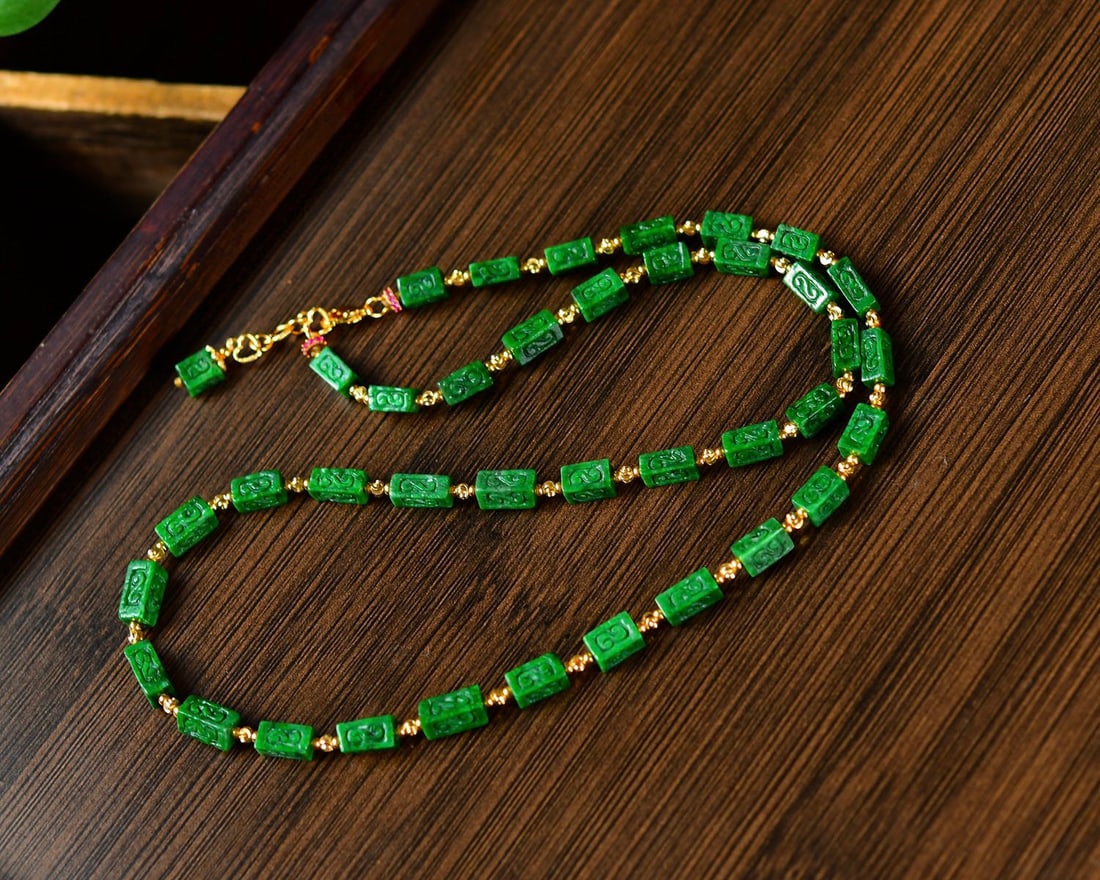 Natural Green Jadeite Beads Necklace - 4