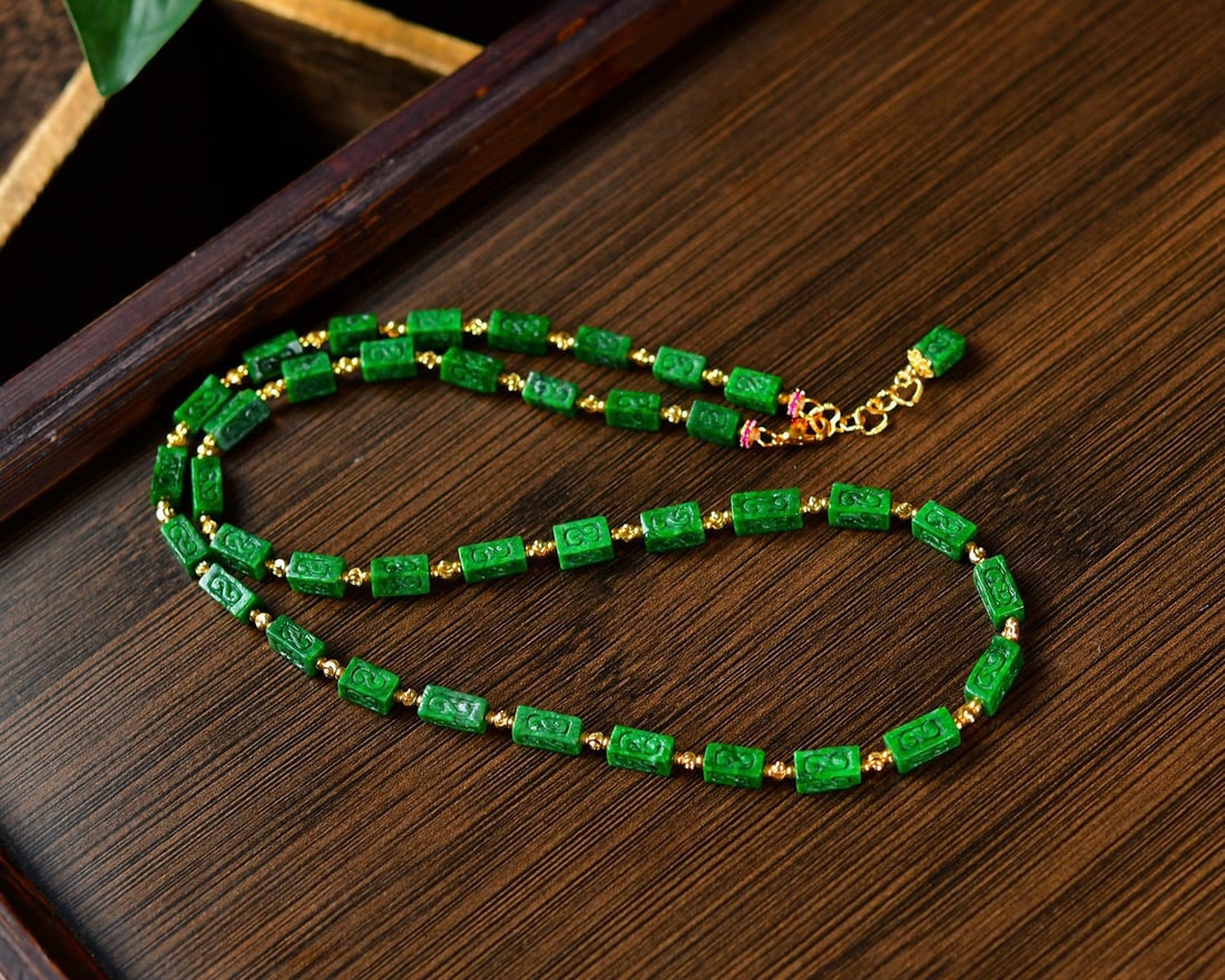 Natural Green Jadeite Beads Necklace - 5