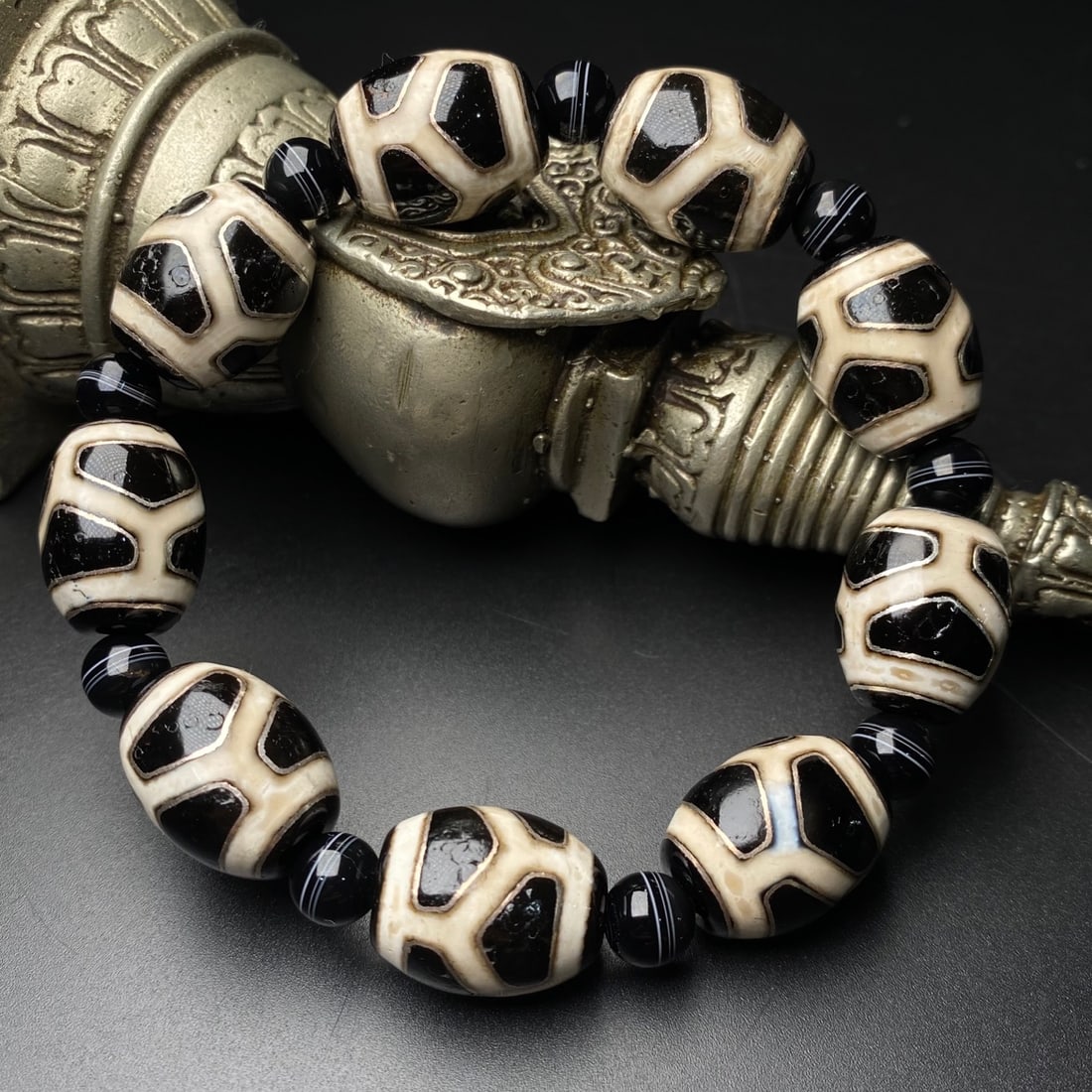 Tibetan DZI Agate Inlay Silver Wires Beads Bracelet - 2