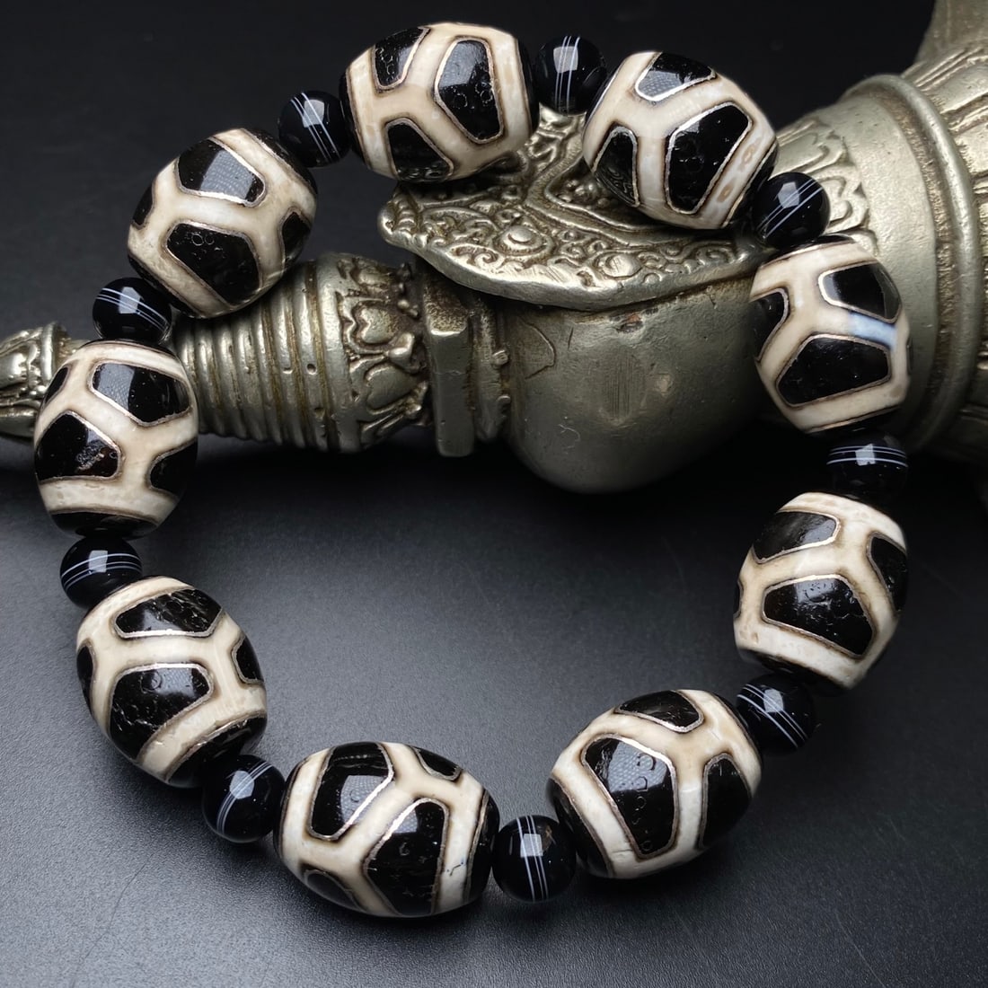 Tibetan DZI Agate Inlay Silver Wires Beads Bracelet - 3