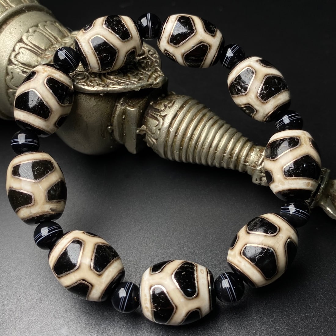 Tibetan DZI Agate Inlay Silver Wires Beads Bracelet - 6