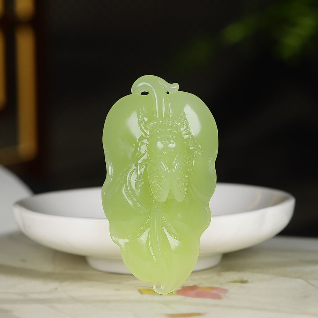 Natural Hetian Jade Hand-Carved Pendant w Leaf & Cicada: Title: Natural Hetian Jade Hand-Carved Pendant w Leaf & Cicada Origin: Chinese Date/Period: After2020 Materials: Hetian Jade Dimensions: 56 x 29 x 16 (mm) 2.20 x 1.14 x 0.63 (inches) Weight: 0.05