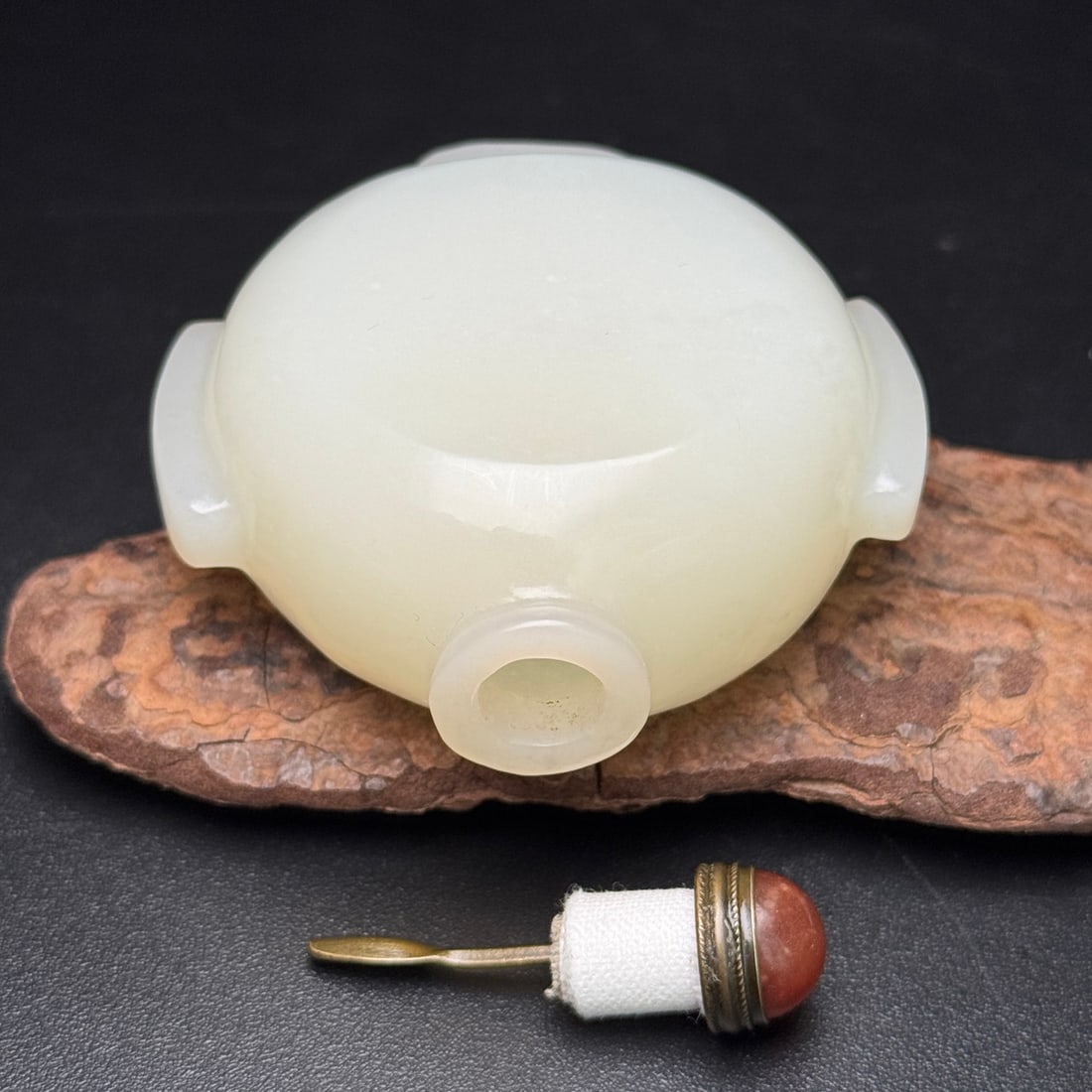 Natural Hetian Jade Snuff Bottle - 7