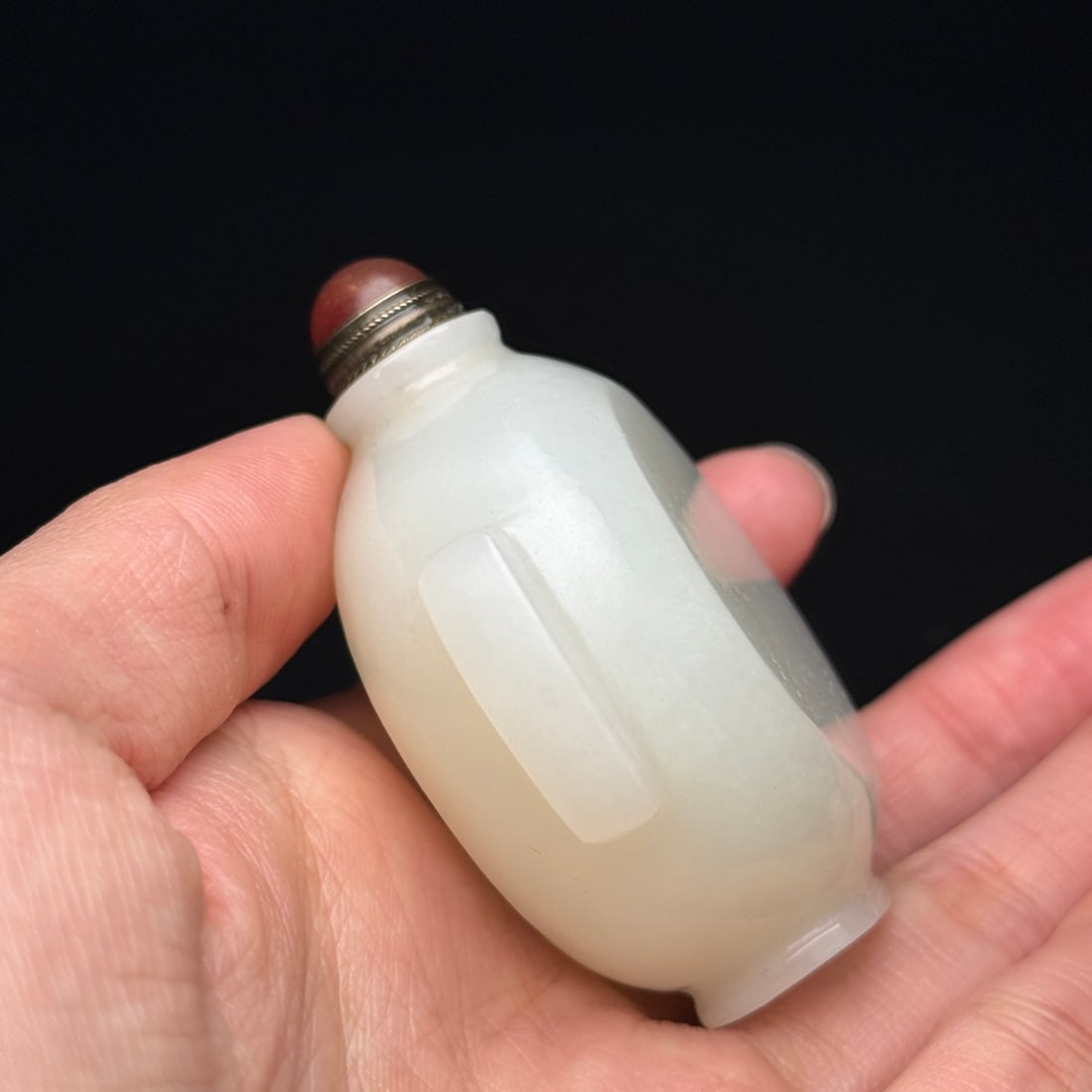 Natural Hetian Jade Snuff Bottle - 9