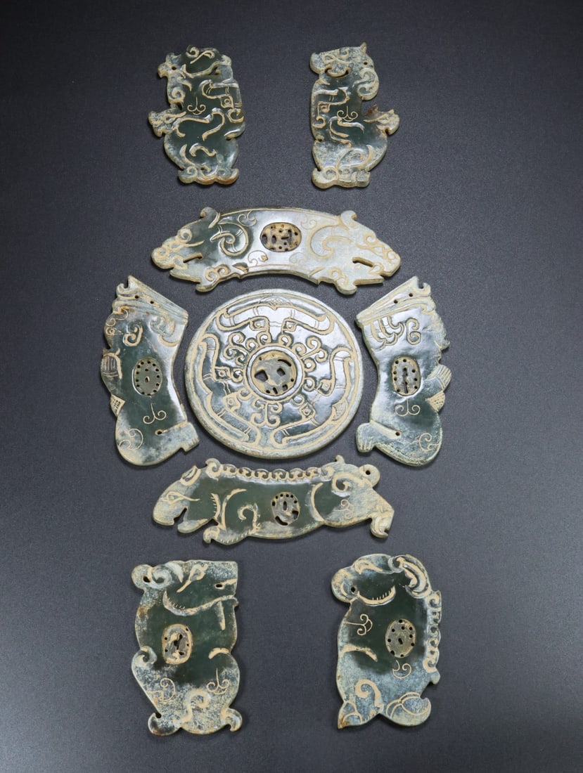 A Set Vintage Hetian Jade Hand-Carved Jade Bi Statue w Fortune Dragon: Title: A Set Vintage Hetian Jade Hand-Carved Jade Bi Statue w Fortune Dragon Origin: Chinese Date/Period: After1900 Materials: Hetian Jade Dimensions: 100 (mm) 3.94 (inches) Total Weight: 0.67 lbs/