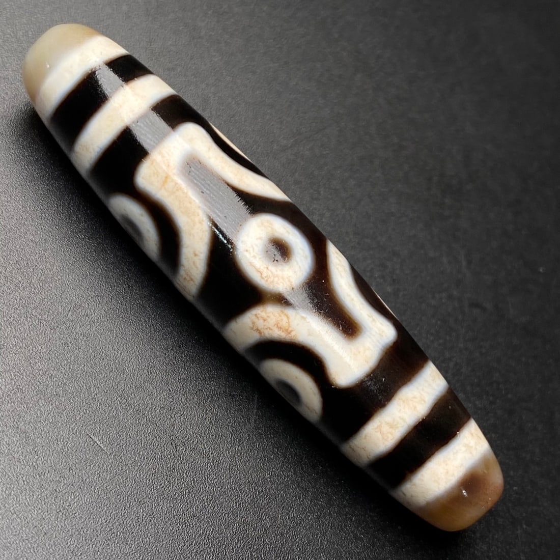 Tibetan 6 Eye DZI Agate Lucky Pendant (1 of 9)