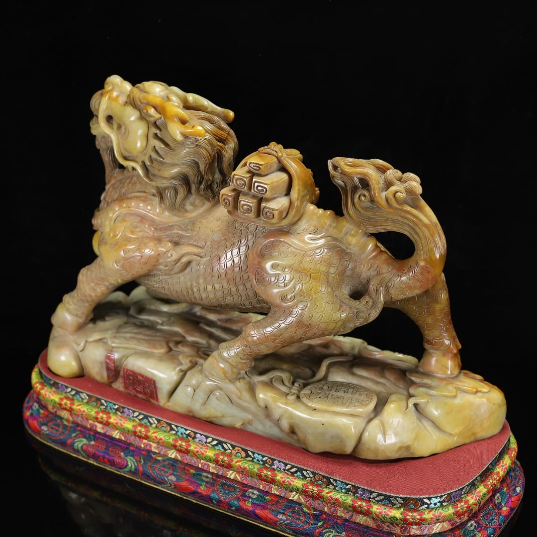 Vintage Tianhuang Shoushan Stone Hand-Carved Divine Beast Statue w Kylin - 9