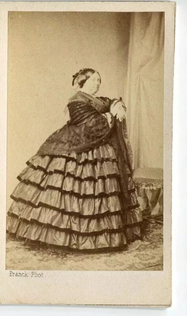CDV Photo – Louise Marie Thérèse, Duchesse de Parme – French Nobility - 6