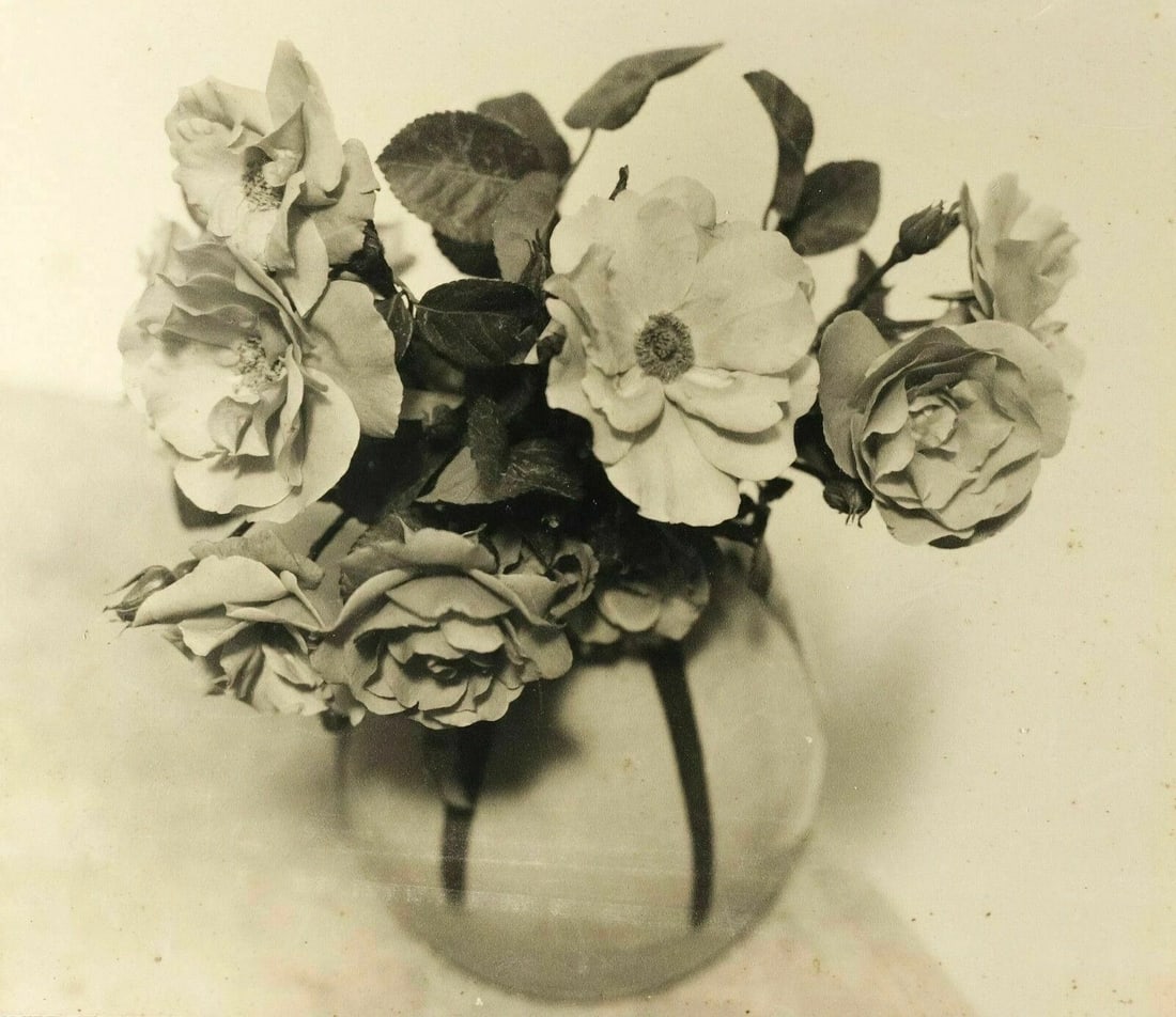 Vintage Photographs Jean-Marie AURADON (1887-1958) Still life c. 1940: Vintage silver gelatin print Stamp on the back 27 x 31 cm Reserve: $100.00 Shipping: Domestic: Flat-rate of $25.00 to anywhere within the contiguous U.S. International: Foreign shipping rates are dete