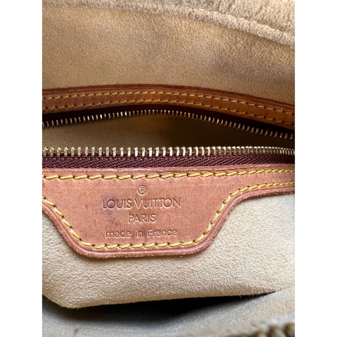 LOUIS VUITTON Looping GM Monogram Shoulder Bag - 4