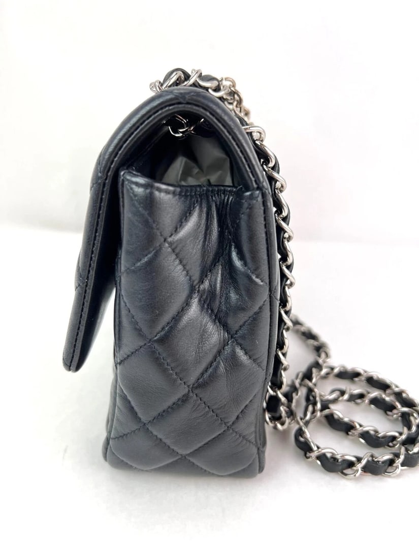 Chanel Quilted Lambskin Valentine Crystal Charms MM Single Flap Black Bag L - 11