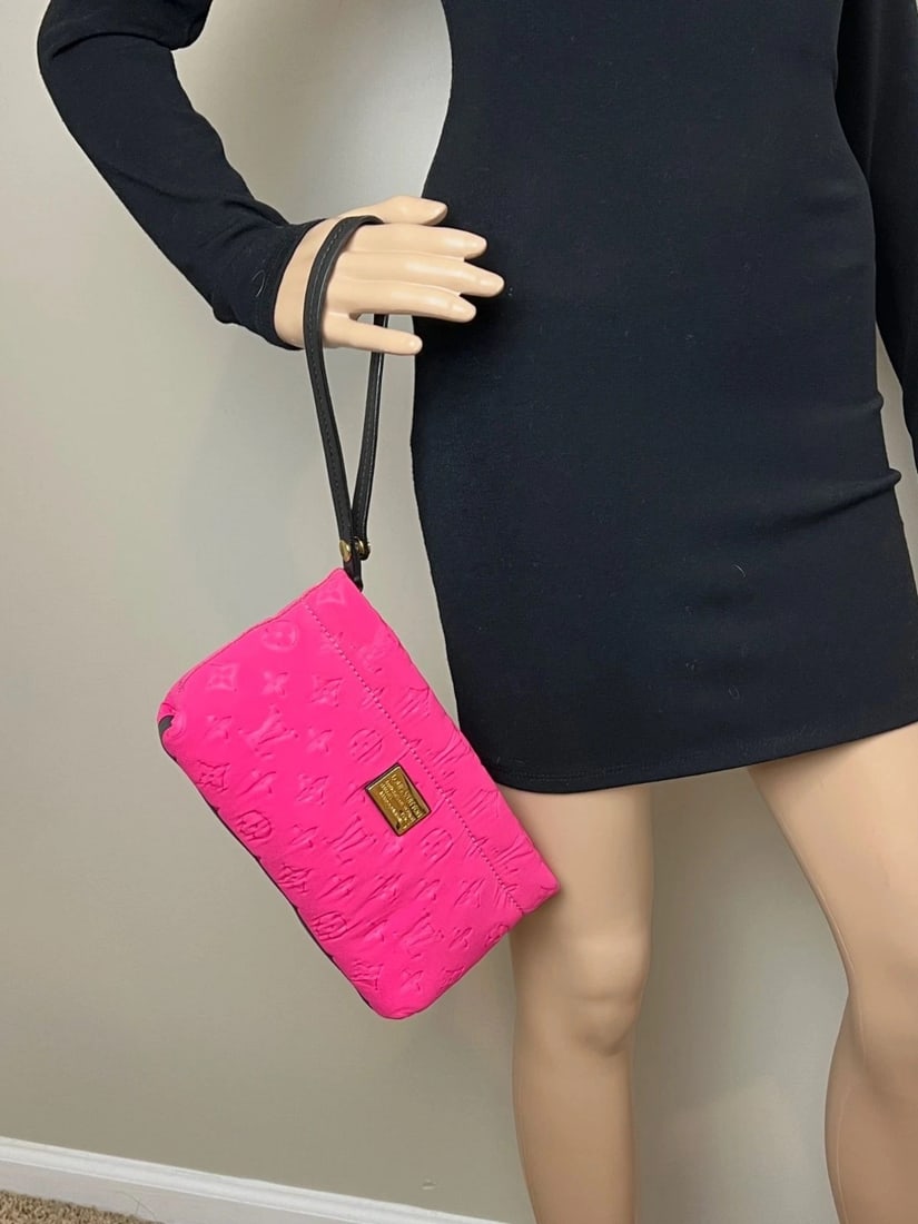 Louis Vuitton Scuba Fuchsia Pochette Wristlet or Clutch Bag LIMITED ED - 13