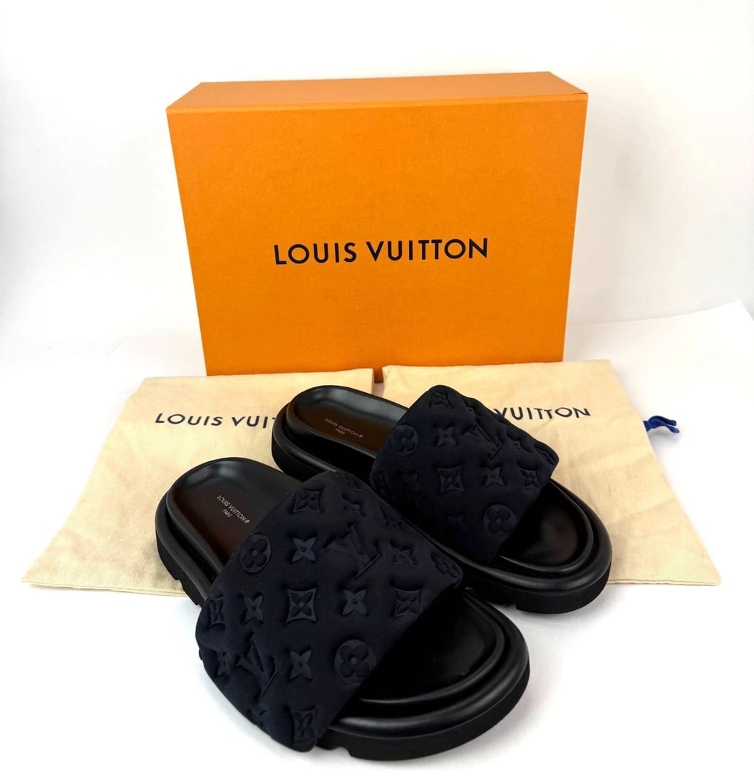 LOUIS VUITTON Pool Pillow Mules Slides Shoe - 3