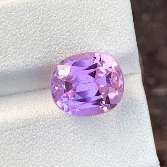 Lilac Kunzite Loose Gemstone Ring Making, Faceted Kunzite Gemstone (1 of 4)