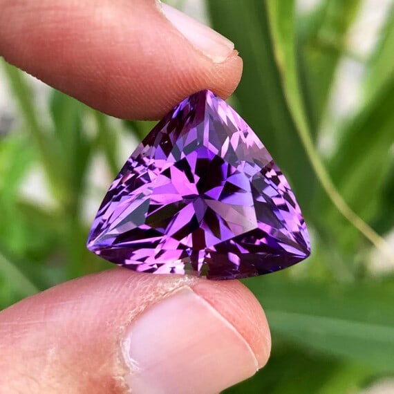 Natural Amethyst Gemstone, Flawless Amethyst From Brazil 24 CT (1 of 5)