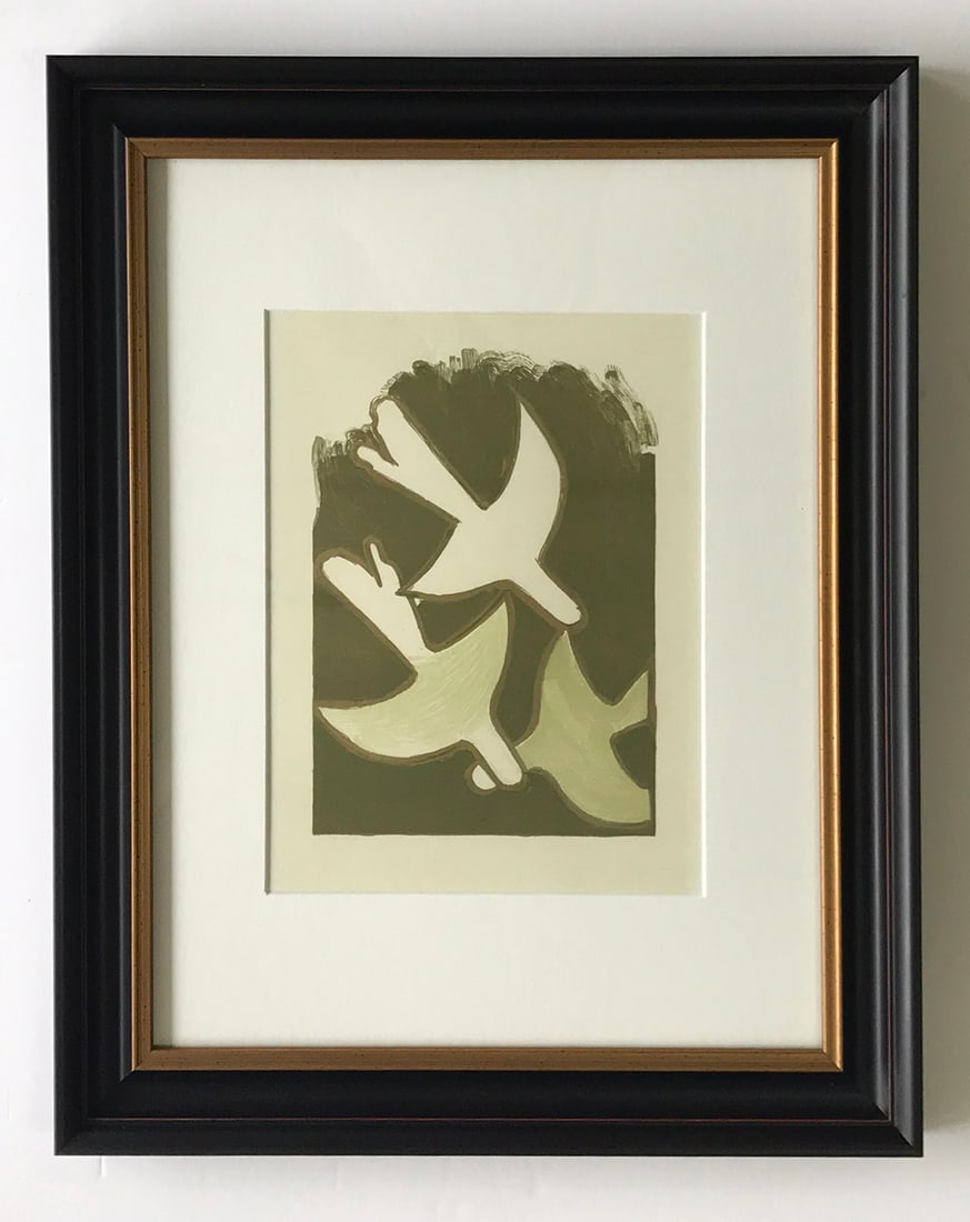 Braque Lithograph les Oiseaux Blancs 1963 Framed: Title: les Oiseaux Blancs Artist: Georges Braque Country: France Medium: Lithograph Marks: Not signed, not numbered Paper size: Vellum 9.5 x 12.5 inch Printed: 1963 by Fernand Mourlot, France