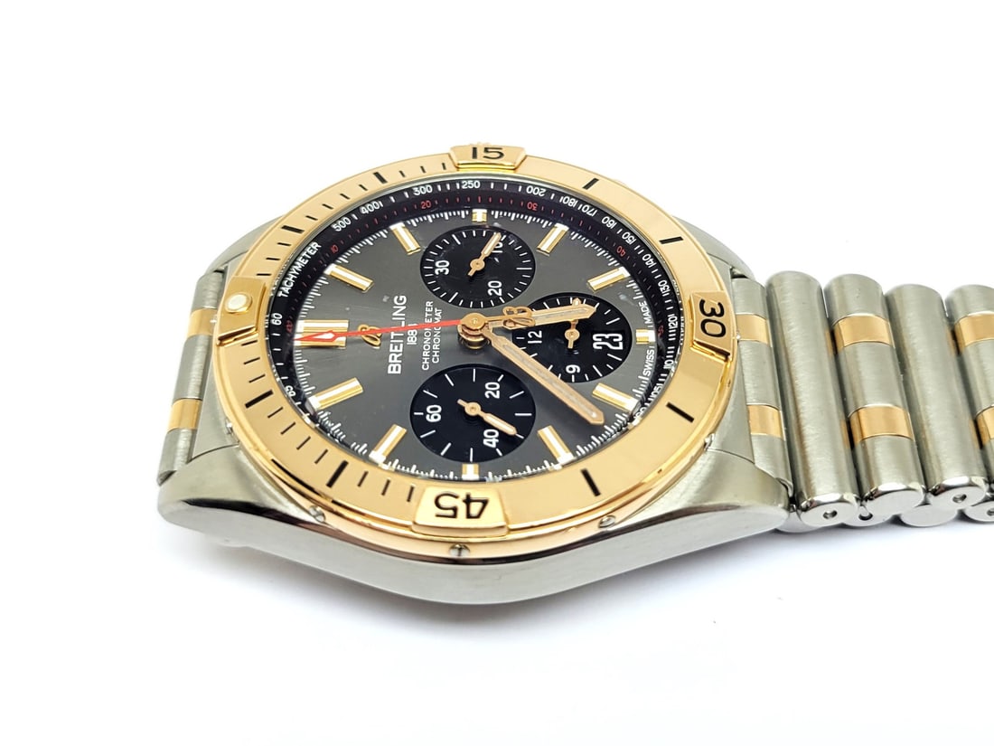 Mens Two-Tone Rose Gold Breitling Chronomat B01 42 mm UB0134 Grey Dial* EXLNT - 8