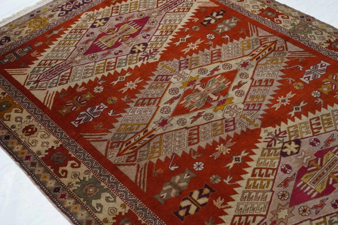 Vintage Turkish Wool Rug 4'10'' X 6'8'' - 6