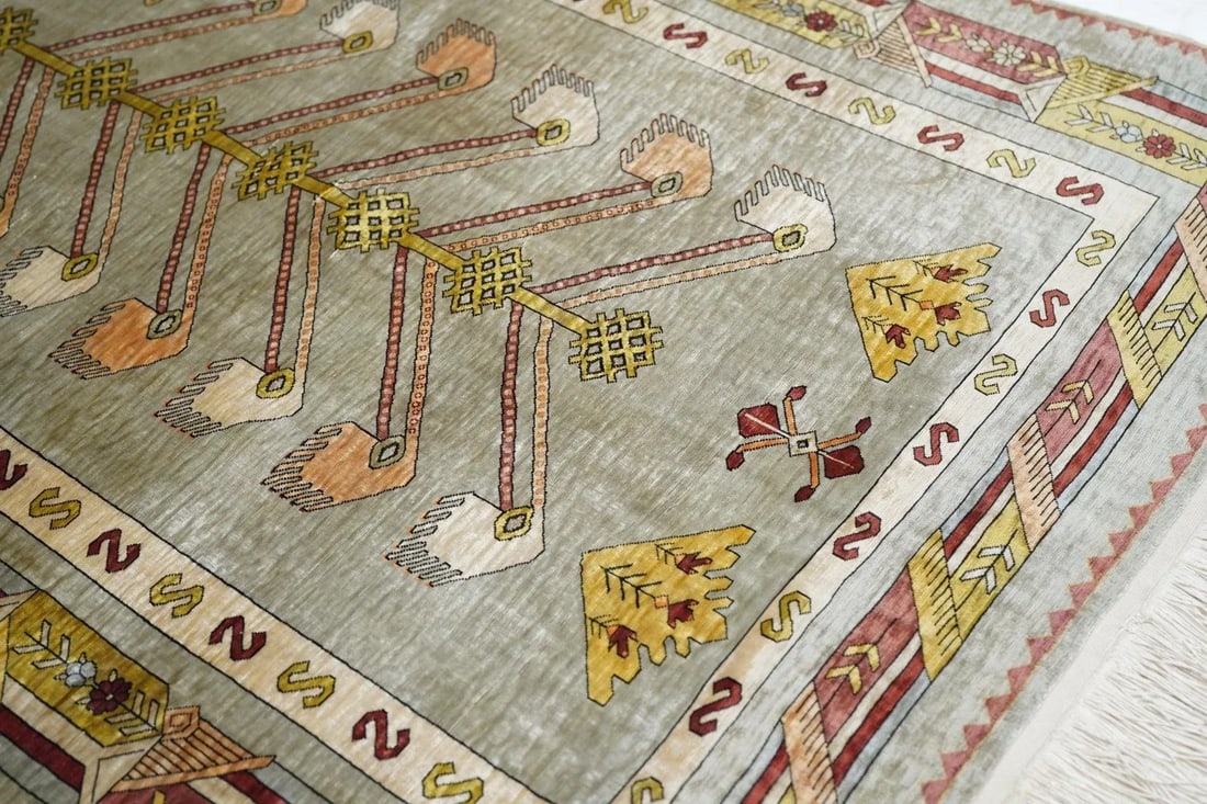 Extremely Fine Antique Turkish Silk Hereke Rug 2'6'' X 3'5'' - 6