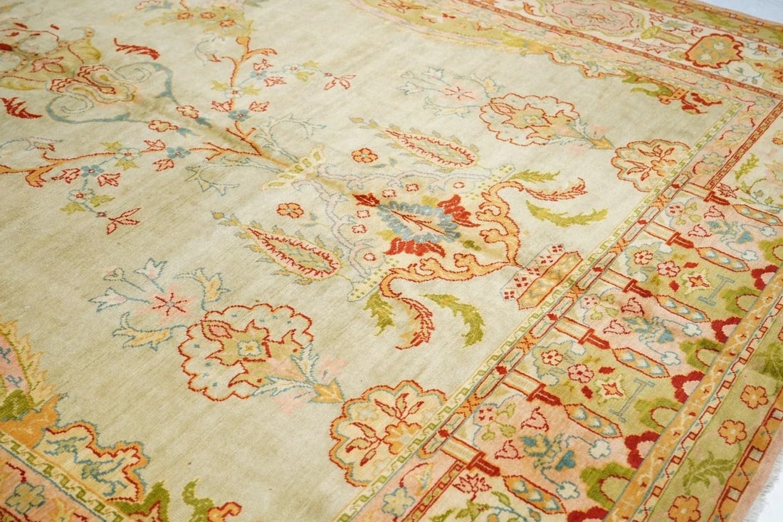 Late 18th Century Antique Oushak Rug 9'5'' x 14'5'' - 6