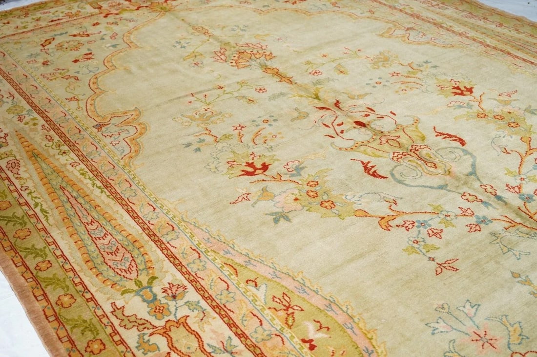 Late 18th Century Antique Oushak Rug 9'5'' x 14'5'' - 7