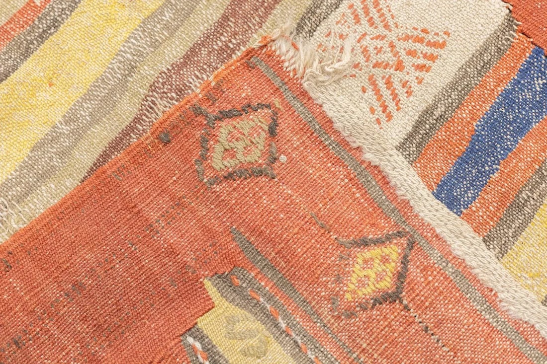 Antique Turkish Kilim Rug 4'9'' x 10'5'' - 4