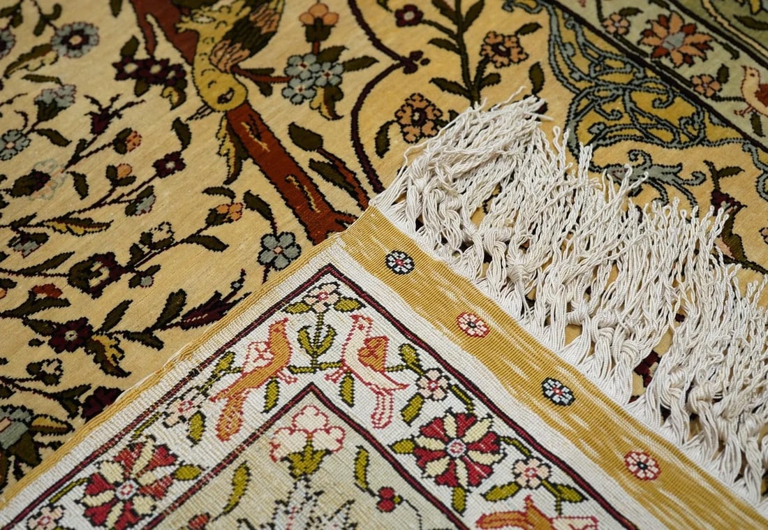 Extremely Fine Turkish Silk Hereke Rug 3'4'' X 5'0'' - 9