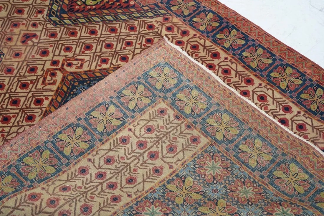 Antique Kashan Rug 4'7'' x 7'0'' - 3