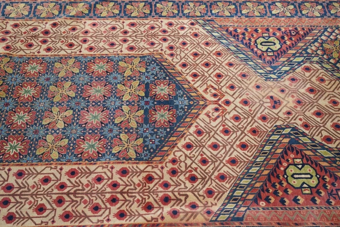 Antique Kashan Rug 4'7'' x 7'0'' - 8