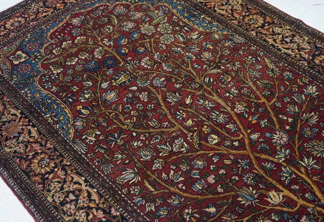 Antique Isfahan Rug 4'7'' x 7'1'' - 6