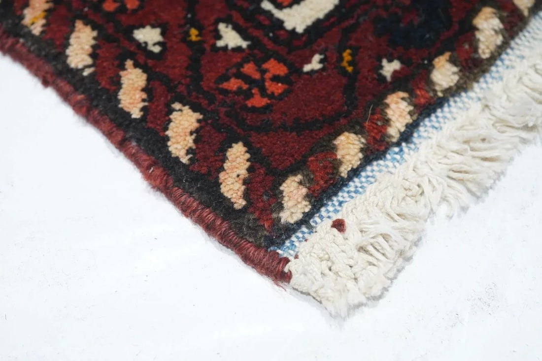 Vintage Bakhtiari Rug 6'7'' X 10'11'' - 4